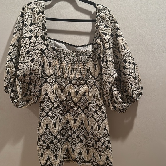 NWT Cara Cara Montauk B&W Scallop Eyelet Mini Dress Large - Picture 7 of 8